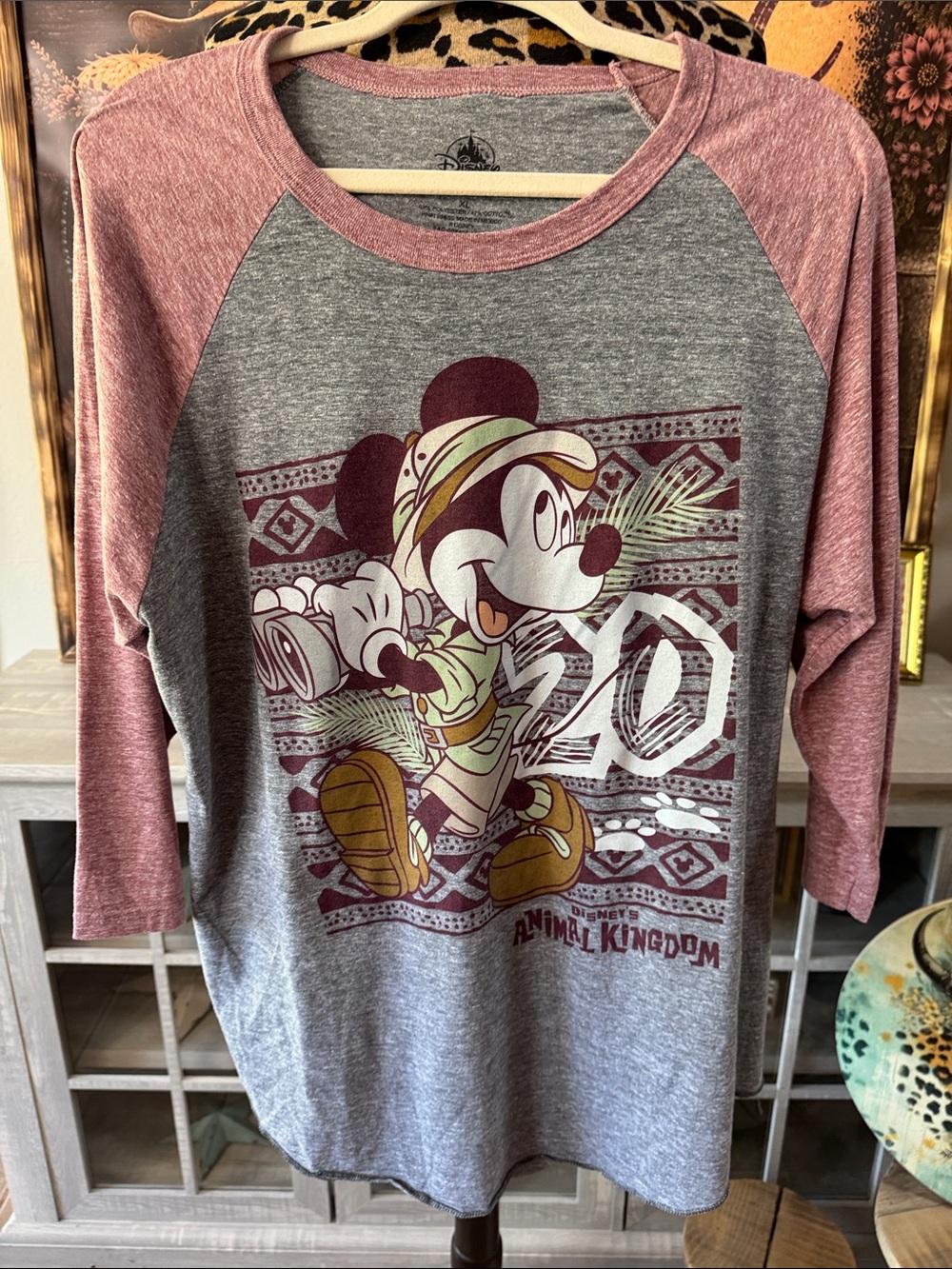 WDW Ladies Mickey Mouse Animal Kingdom Raglan Tee  Sz XL